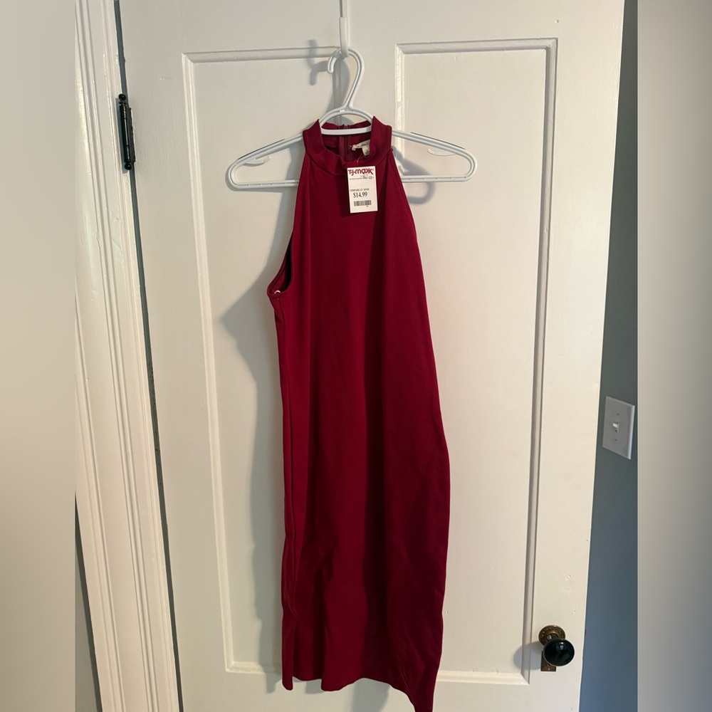Sleeveless Burgundy Dress - MIDI - NWT